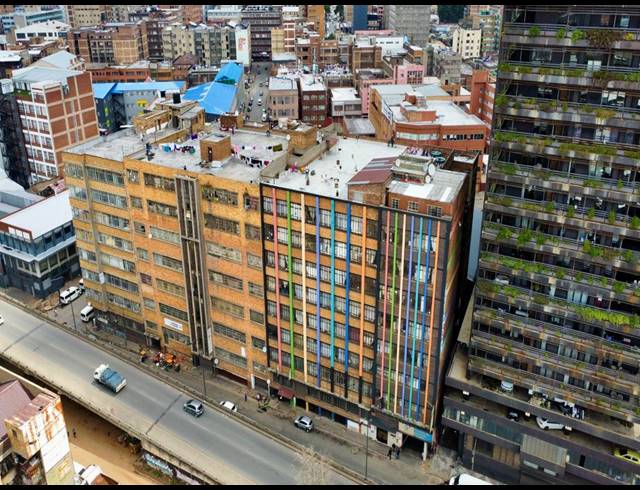 8,000M² APARTMENT BLOCK FOR SALE IN NEW DOORNFONTEIN